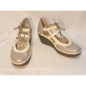 Fly London Size 41/9.5 US Silver Leather Yett Platform Wedge Heel Mary Jane Pump